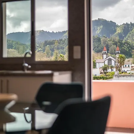Furnas Apartment *