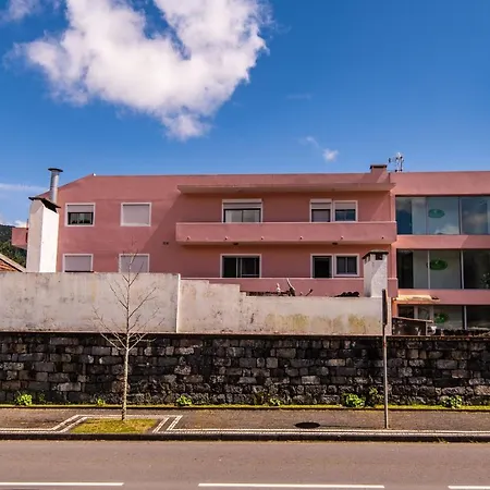 Furnas Apartment *